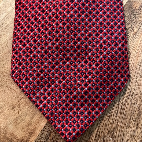 BROOKS BROTHERS 346 100% Silk Mens Career Tie MicroPrint Graphic Squares $89 NEW - Picture 3 of 12